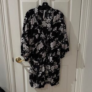 Spiritual Gangster Black and White Floral Kimono one size